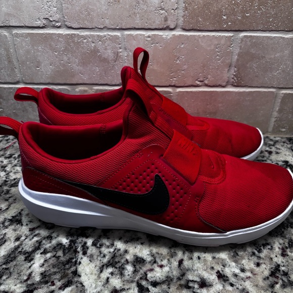 Nike Men’s AD Comfort University Red and Black Slip-On Sneakers. main image 4
